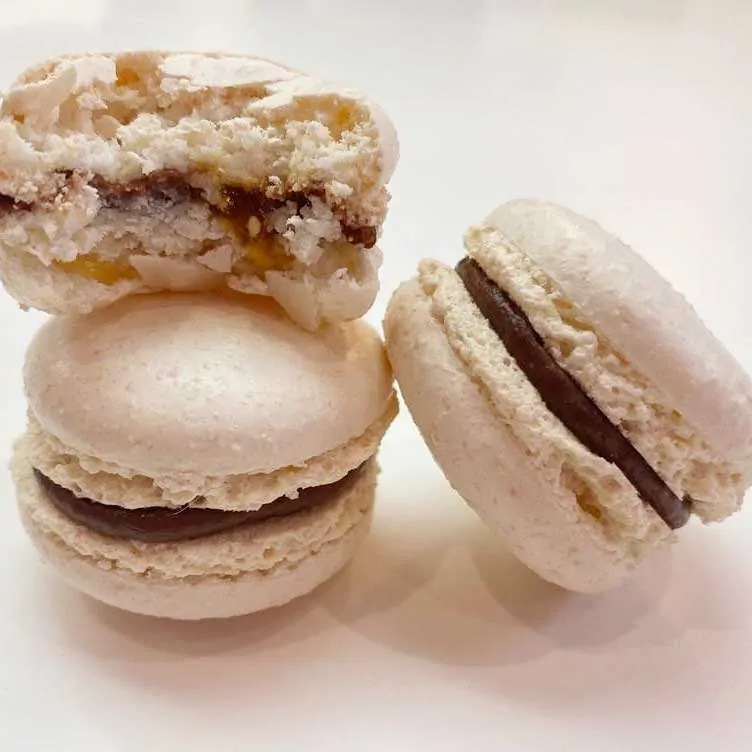 Des macarons réalisés pendant un atelier My Gatô